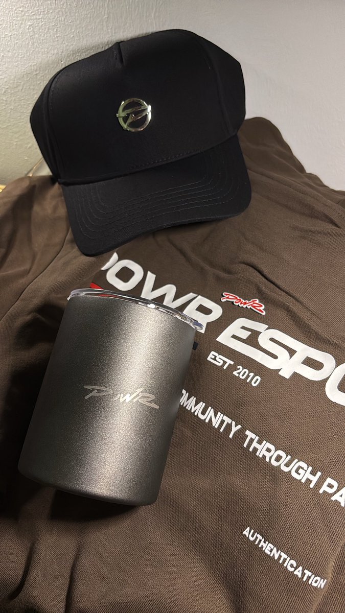 𝑆𝑛𝑜𝑤 tweet media