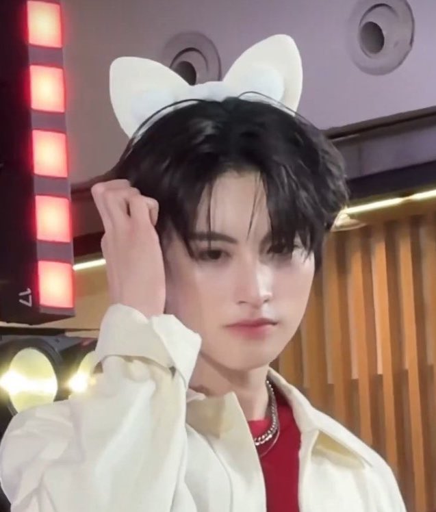 too cute to handle tweet media