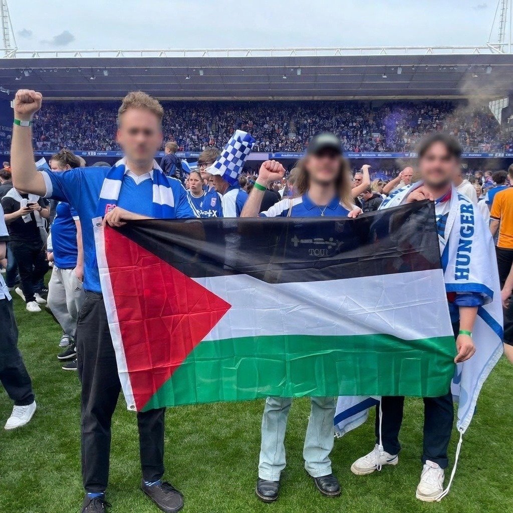 Antifa_Ultras tweet media