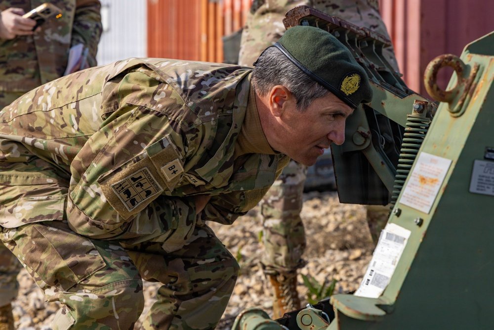 AlfKazan24 tweet media