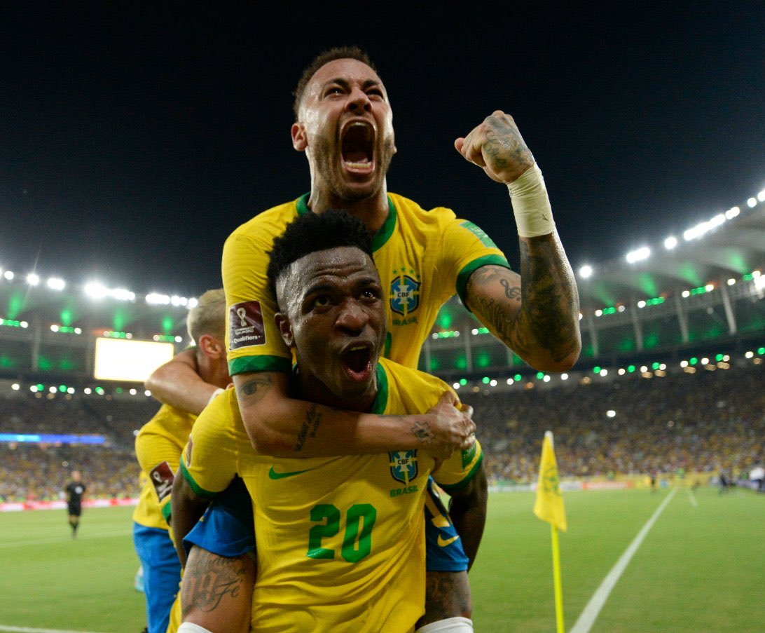 viciadoemfutebl's tweet photo. André Rizek: “No auge, Neymar jogou mais que Vini Jr, mas Vini, aos 25 anos, já é maior que Neymar na Europa. Vini tem duas Champions e prêmio de melhor do mundo. Vini tem um tamanho que às vezes a gente no Brasil não percebe.” https://t.co/Ht2INcK48p