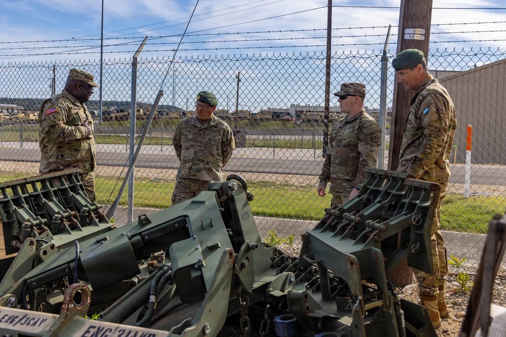 AlfKazan24 tweet media