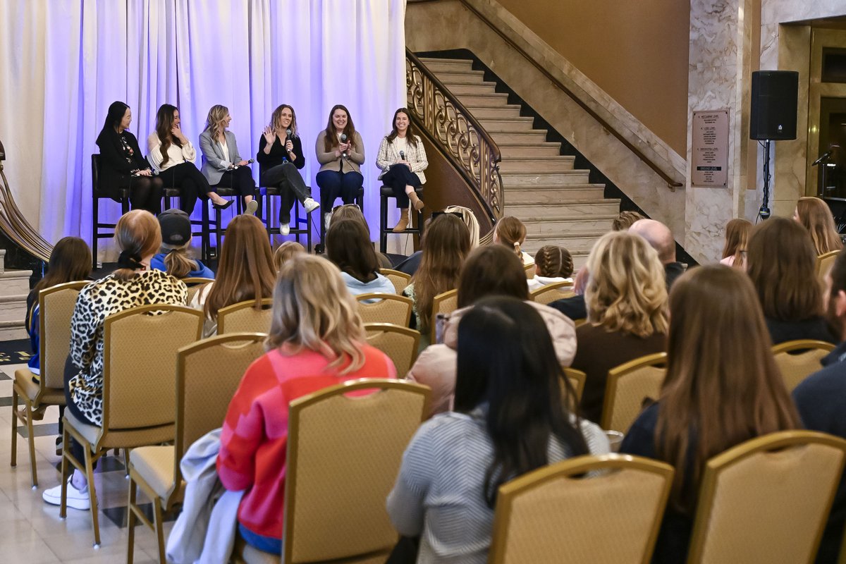 StLouisBlues's tweet photo. We had a great time hosting today's Women in Sports panel and hearing from women across our industry, including @TeamUSA Gold & Silver medalist Alex Cavallini, @stlCITYsc Team Operations Senior Manager Bomi Park, @Cardinals People Operations Specialist Lauren Janssen, @KMOV Reporter Tamar Sher, and our own VP of Creative and Brand, Brenda Wilbur!