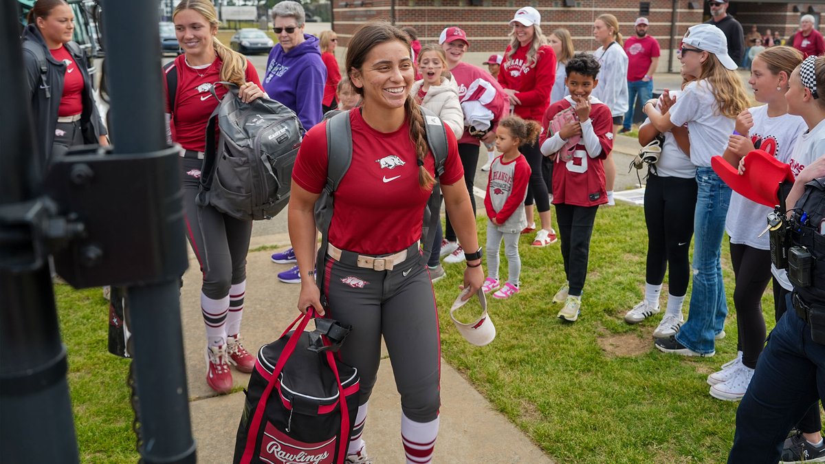 Arkansas Softball tweet media