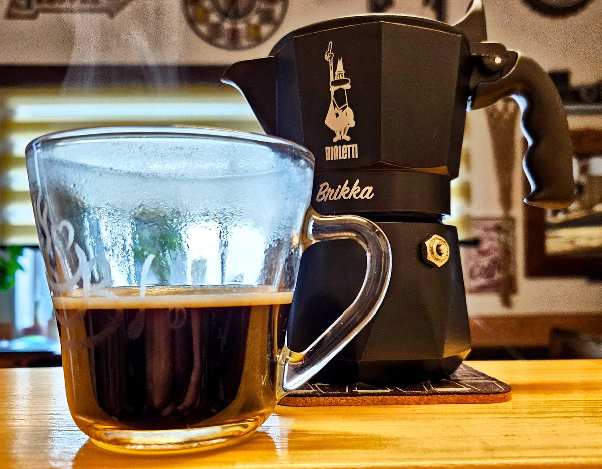 FM310cafe tweet media