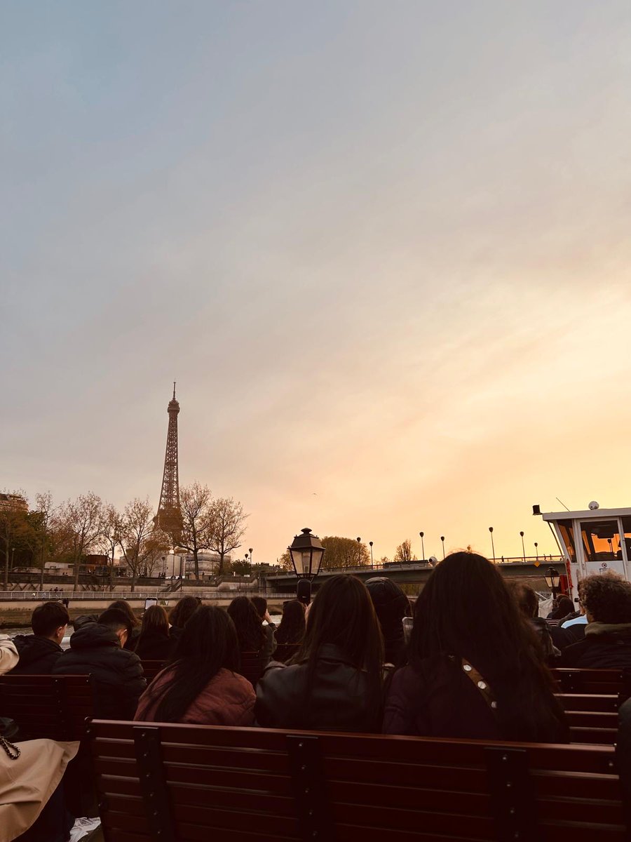 mirtaa_07's tweet photo. La vie est belle ❤️ https://t.co/xOmioOQXGE