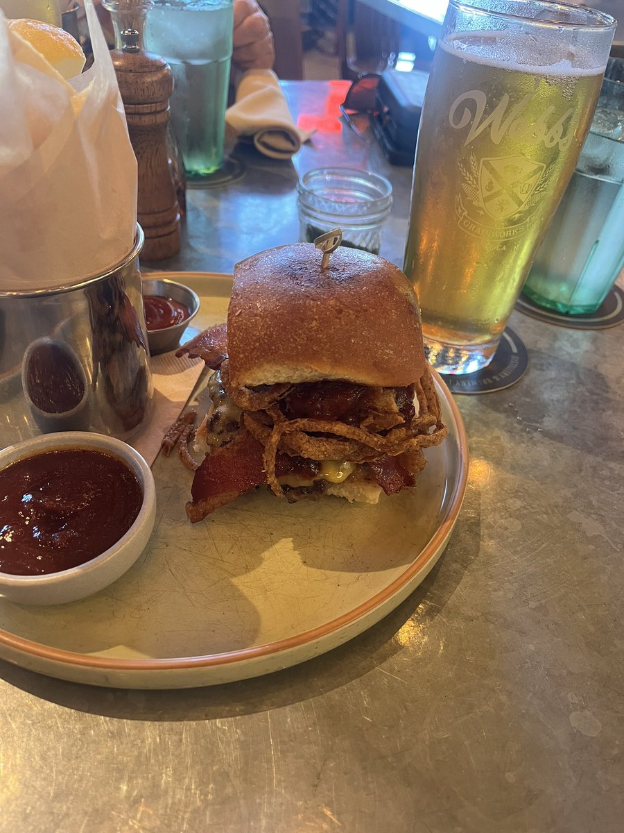 MambaCalls tweet media