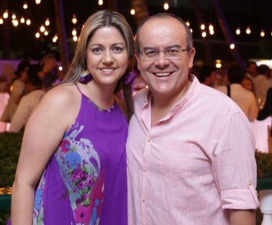Undonjuanmas_'s tweet photo. Cagada con Inés María Zabaraín y Lorena Ocampo esposas de Jorge Alfredo Vargas y Ricardo Orrego de ahora en adelante serán "La esposa del acosador"
Gracias por no sólo dañar la vida de muchas mujeres sino también la de sus propias familias hijueputas @JorgeAVargasA @OrregoRicardo https://t.co/ZAbNSdG8ss