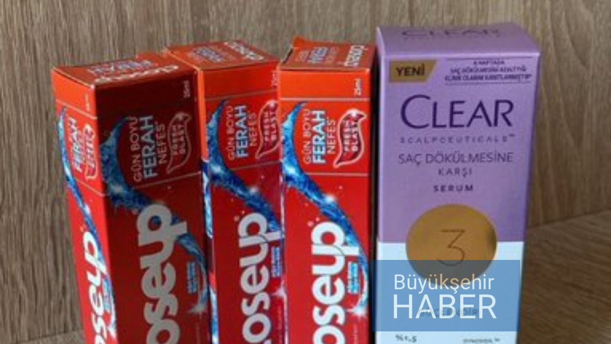İBB’nin bu hizmetini biliyor muydunuz?

İBB yurtlarında öğrencilere ücretsiz dağıtılan saç dökülmesine karşı serum, sosyal medyada gündem oldu.

Öğrenciler yorumlarda, “Ekrem Başkan saçımızı bile düşünüyor, biz de onu çok seviyoruz.” ifadelerini kullandı.

Siz bu uygulama