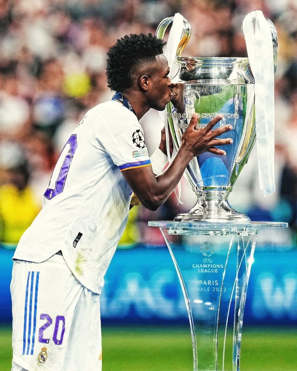 (fan) Rey Blanco tweet media