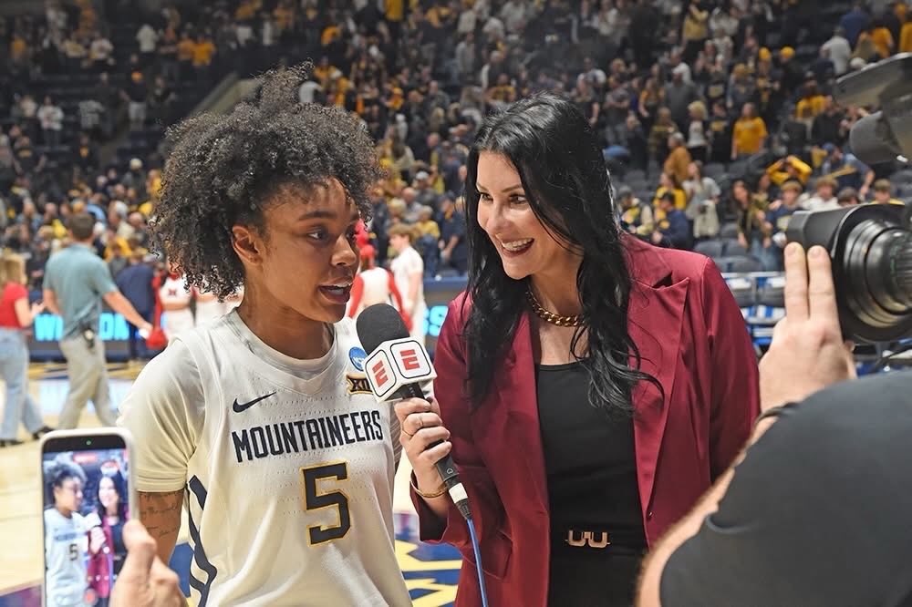 Anne O’Neil tweet media