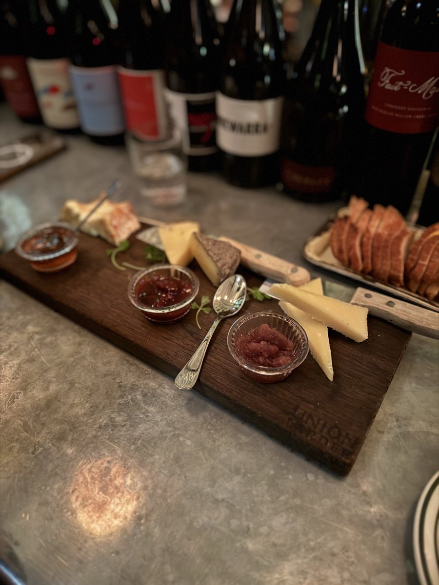 Mongee Sr. tweet media