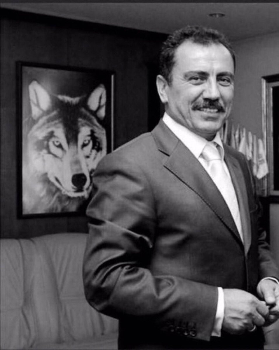 Onurlu bir duruşun ebedi yılı; 

Takvimler yine o hüzünlü 25 Mart’ı gösteriyor. 
Gönüllerimizde derin bir iz, duruşuyla ders veren bir lider...
Aziz Muhsin Yazıcıoğlu; hatıran, onurun ve davan daima bizimle.

Ruhun şad, mekânın cennet olsun.

25.03.2009 | #MuhsinYazıcıoğlu 🖤🥀