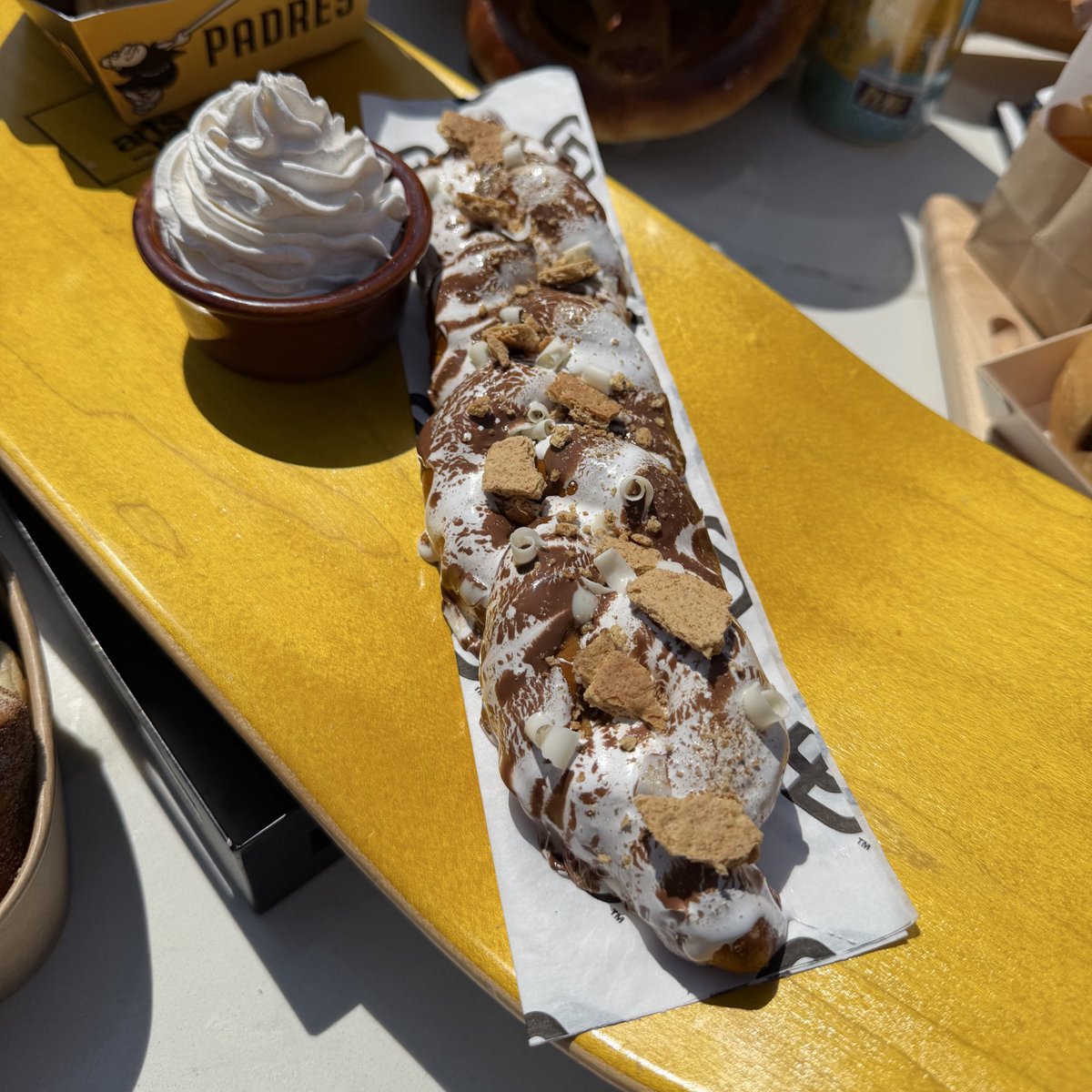 SleeperPadres's tweet image. The #Padres have some new food options at Petco Park. I’ll have to try them all at some point this season. 

These are the four that I must try on Opening Day Weekend.

Photos courtesy of @SammyLev.