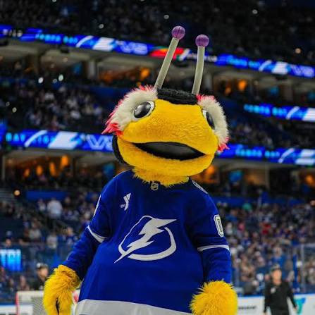 Convinced this new emoji was inspired by Thunderbug. 🫪