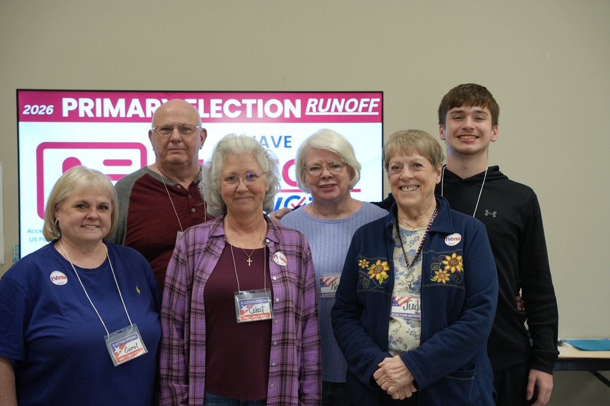 DougCurtisSC's tweet photo. 🚨 END OF DAY 1: 853 ballots cast (1.04%)

Early Voting resumes tomorrow at 8AM.

You CAN vote if you:
✔️ Voted Republican
✔️ Voted Nonpartisan
✔️ Didn’t vote March 3
🚫 Cannot vote if you voted Democratic
https://t.co/r4IJz5bOQh
#SalineCoVotes #SalineCoAR https://t.co/jGK433tkz0