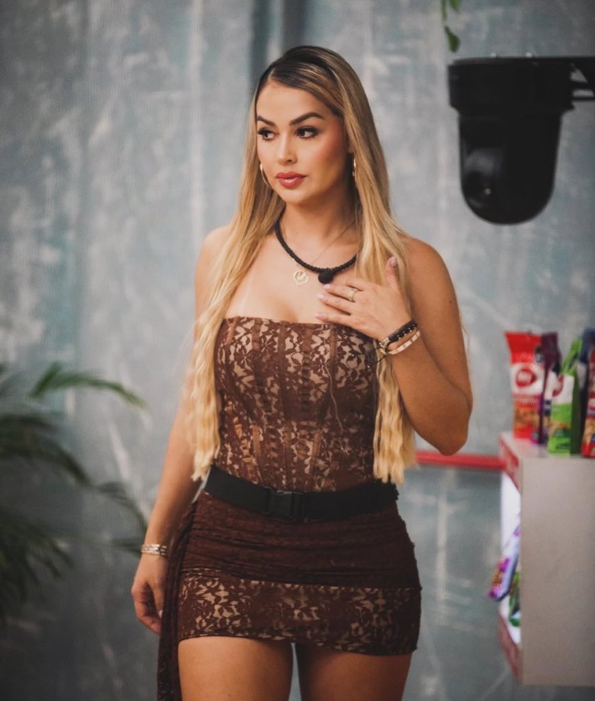 Saraith con th al final tweet media