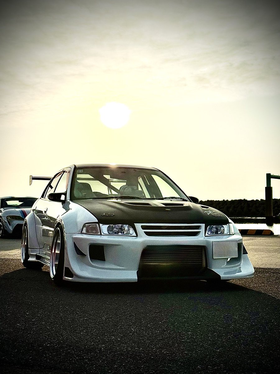 たつやん 🦦ランエボ只今故障中 tweet media