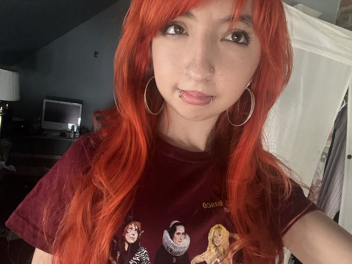 yuri devil 🦇 tweet media