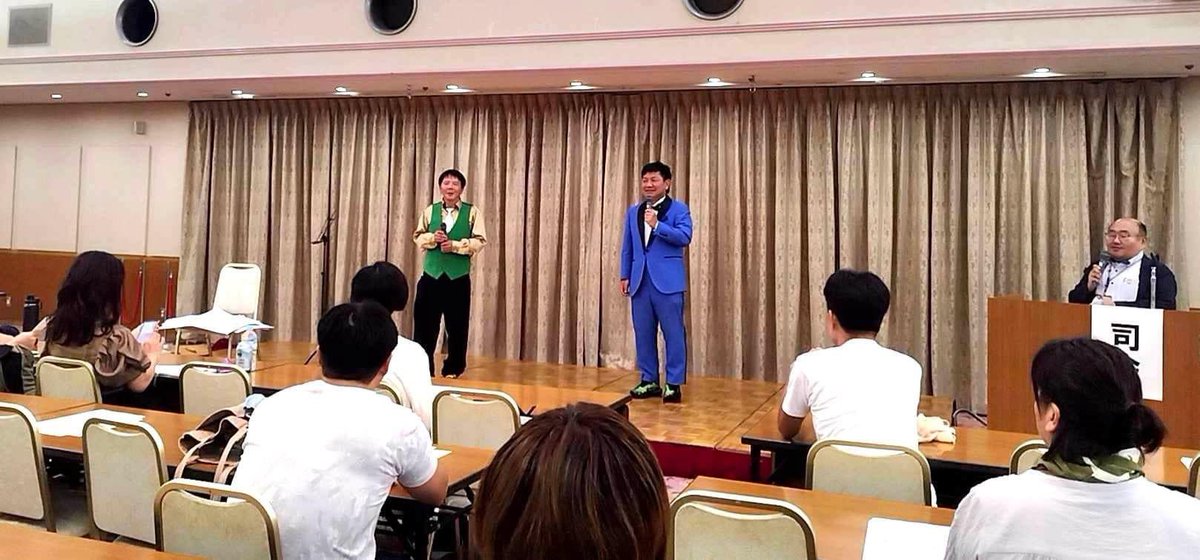 インタレスティングたけし tweet media