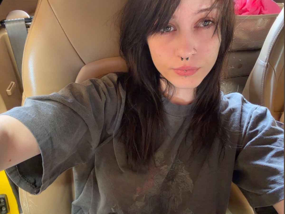 ꨄ︎ Em tweet media