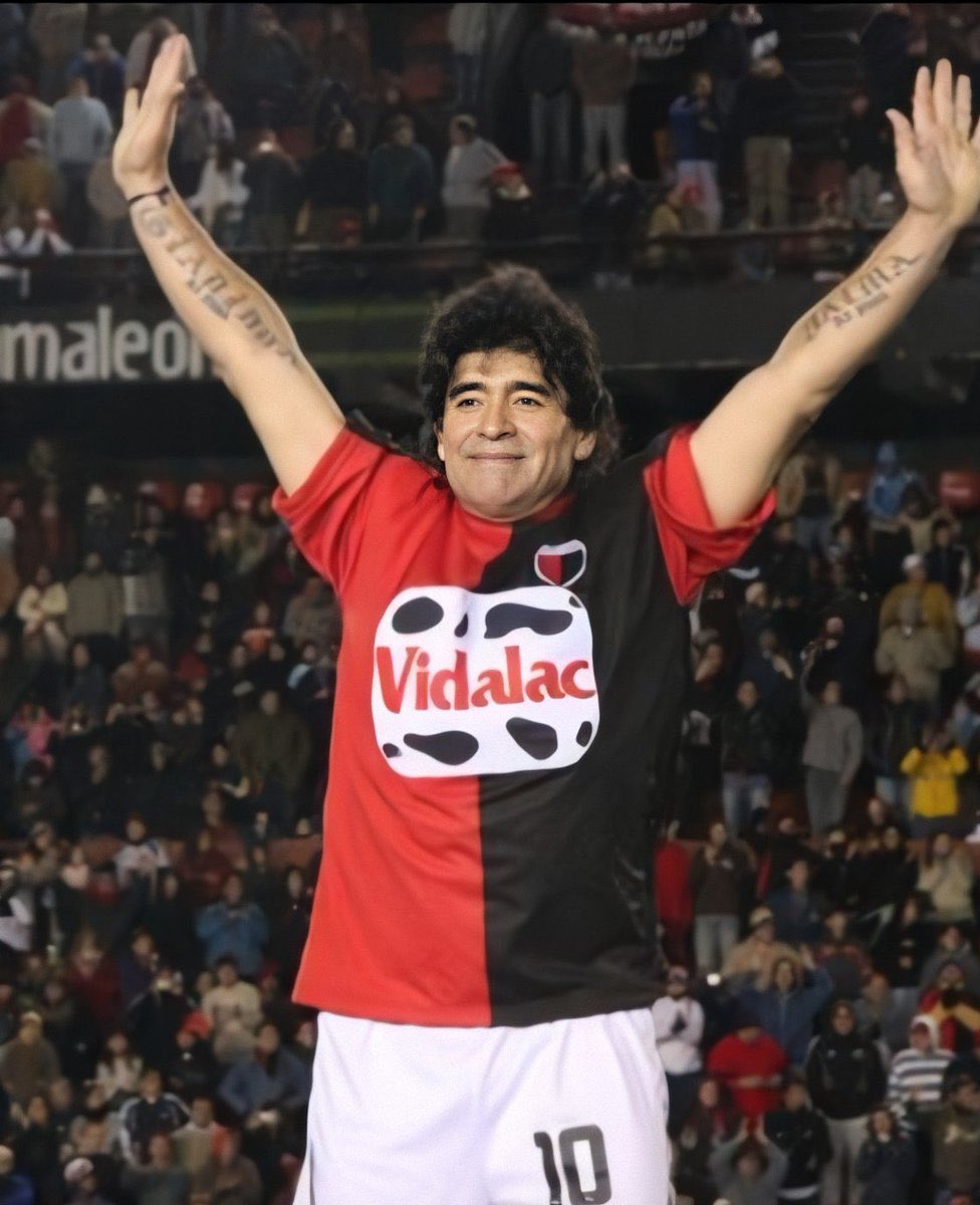 EnzoRmo14's tweet photo. Siempre del lado correcto ❤️🖤 https://t.co/Mn2y0QQxhy