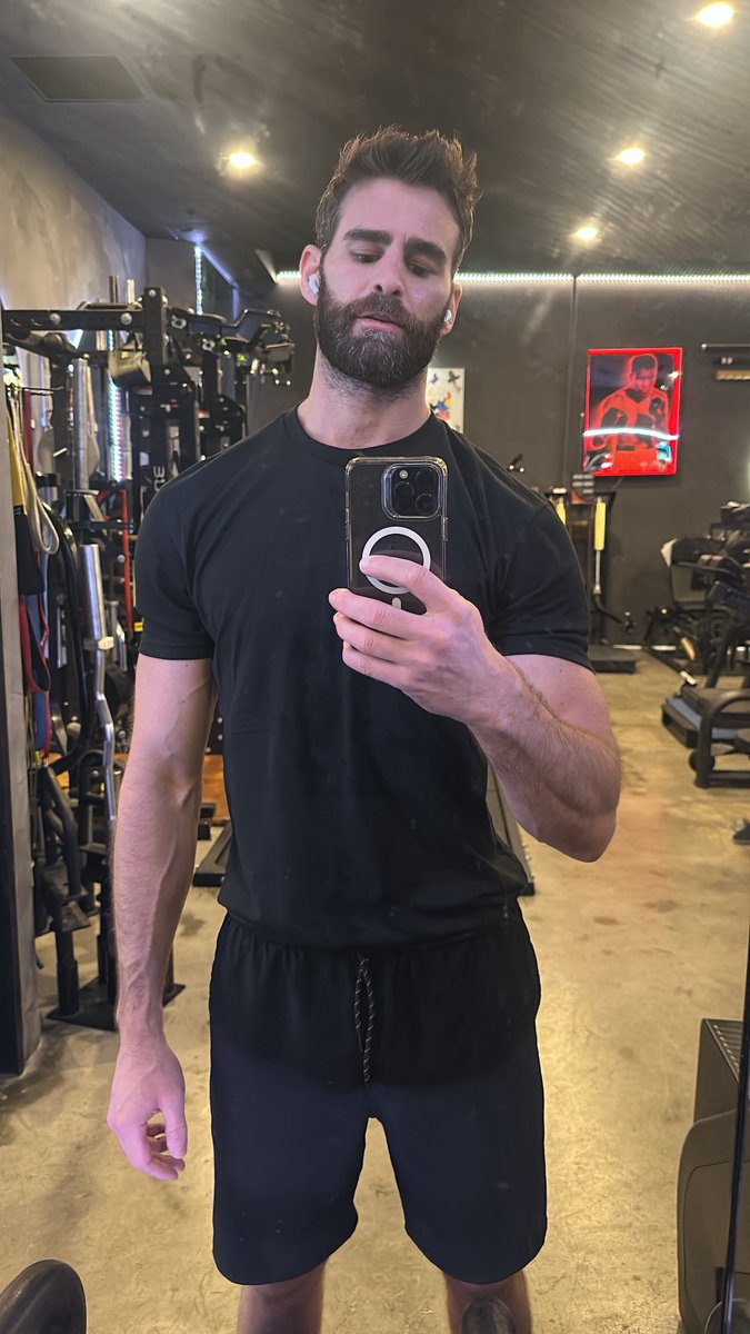 CSalvatore's tweet photo. dad vibes https://t.co/NUthBxz8Yw