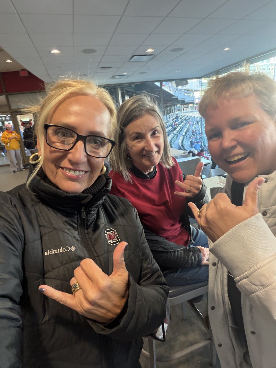 lavsummers tweet media