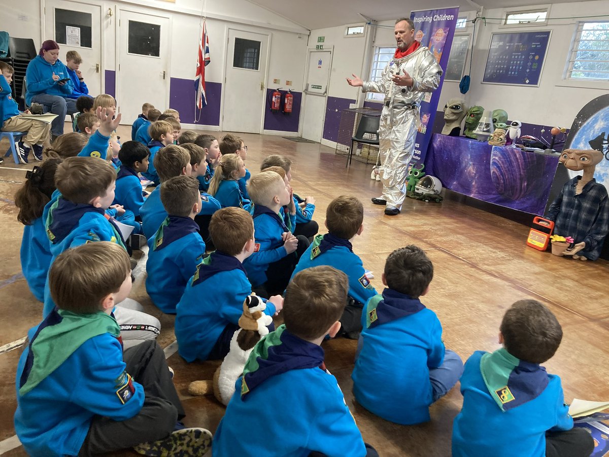 I want to go to space tweet media