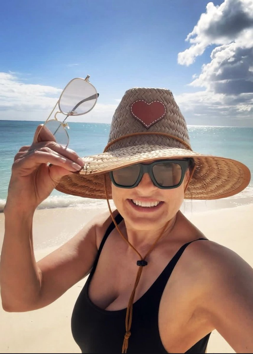 𝐉𝐚𝐧𝐞𝐬𝐬𝐚 𝐉𝐚𝐦𝐞𝐬 (Parody) tweet media