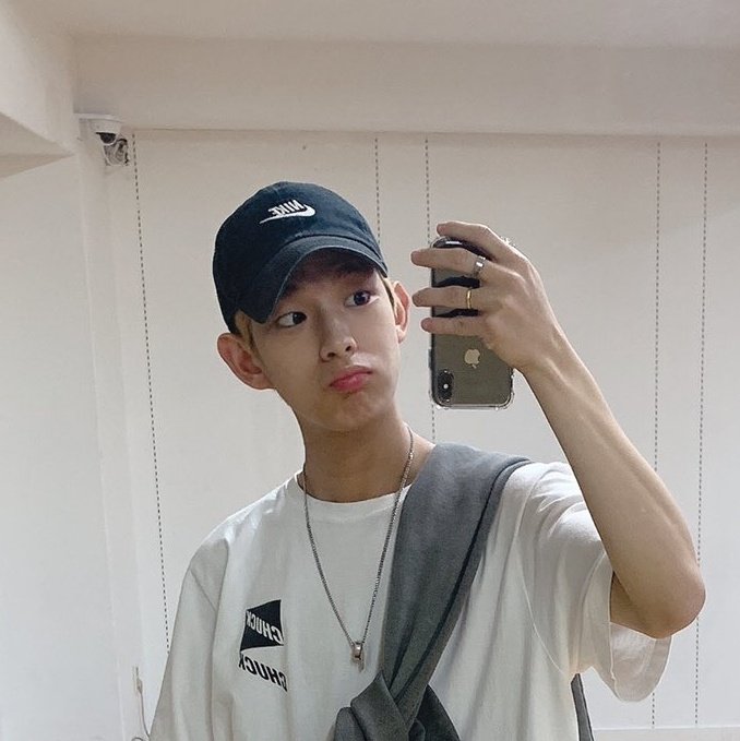 KIMˣ¹ 🌥️ tweet media