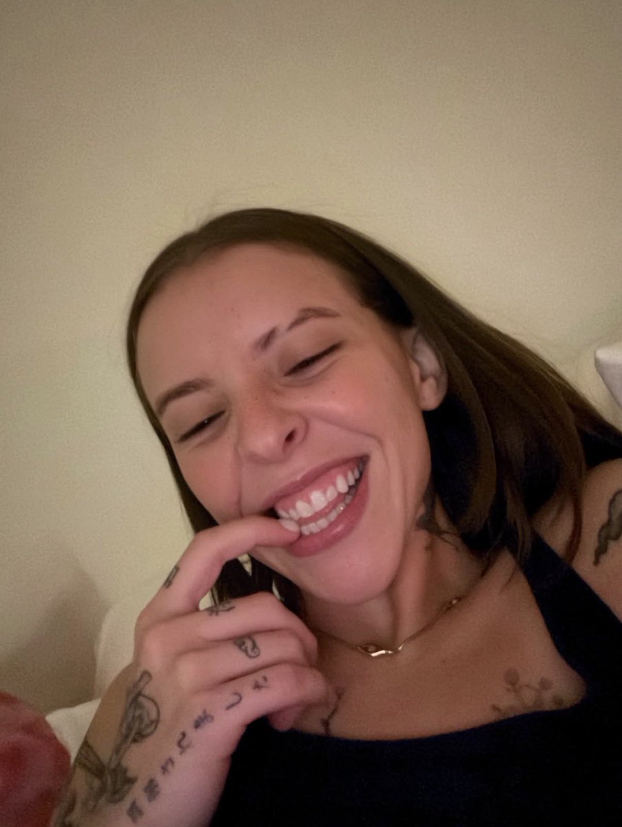 ari ! ˙⋆✮ 🎱 tweet media