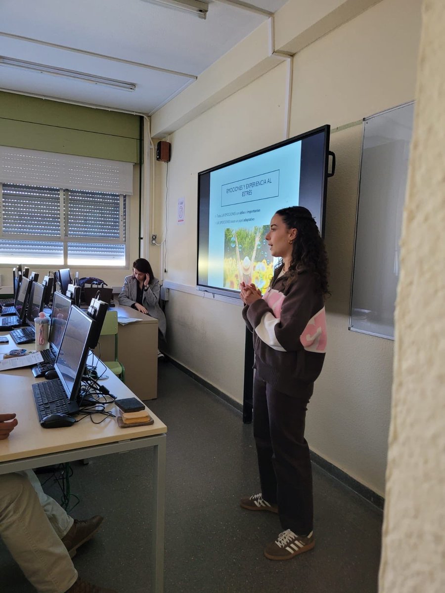 Alicia futicool +S tweet media