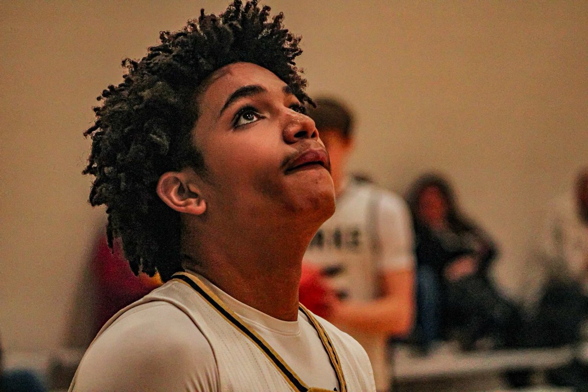 khalillgreene_'s tweet photo. 25-26’ Season Averages… 
(Previous post taken down)
24 Points
5 Assists
7.6 Rebounds 
4 Steals
1.1 Blocks
2.3 TO
75% FT
44% 3P
AAU Stats + Highlights coming soon ➡️ https://t.co/7BafCLpGuy