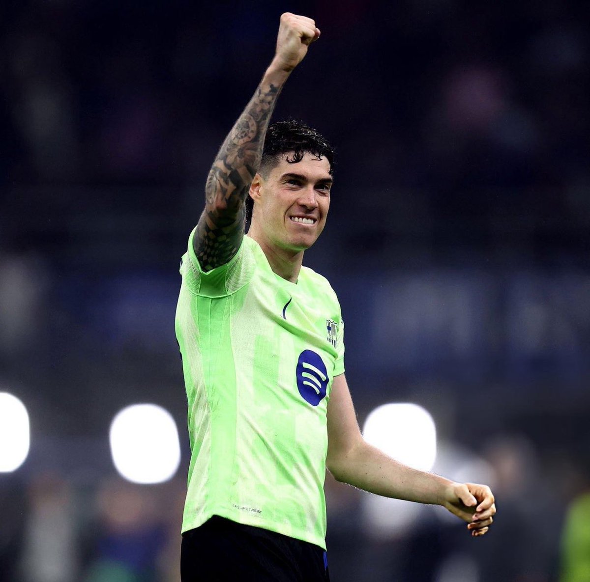 Berneese tweet media