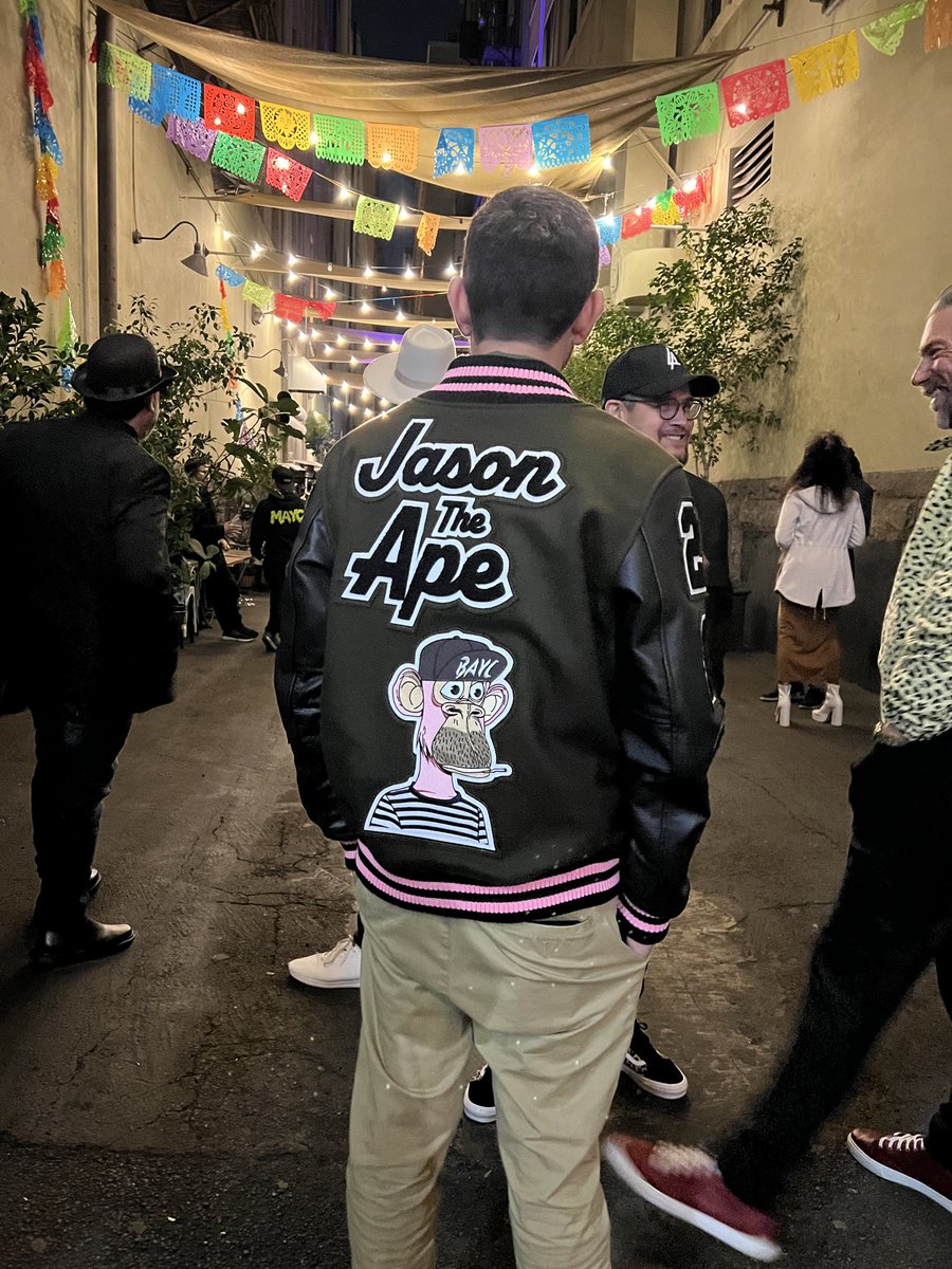 BaronVonHustle 🍌 tweet media