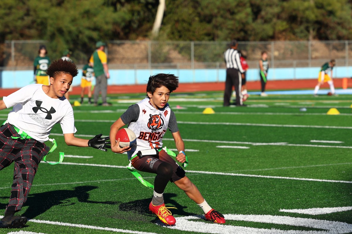 nflflagsd's tweet image. Angles matter. Effort matters more. 📐
📸: Prime Action Image 
#NFLFlagSD #NiceCatch #FlagFootball #Champions #PrimeActionImage #AnglesAndEffort #EffortMattersMore