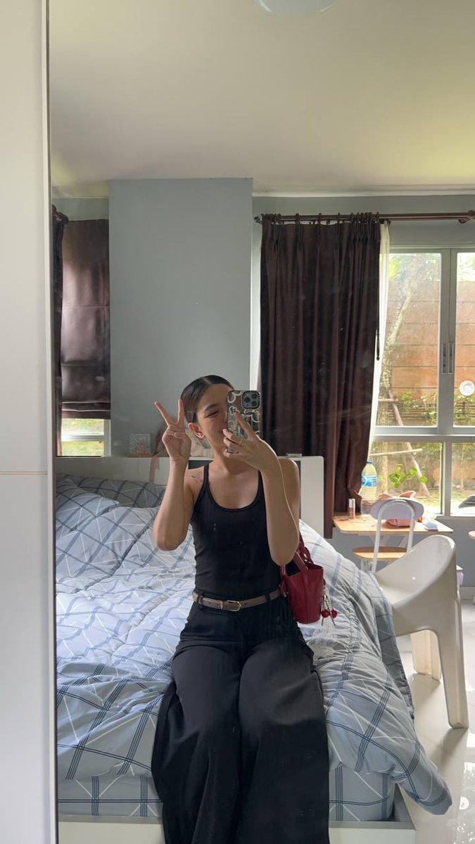 ตลาดล่างงง 18+😶‍🌫️ tweet media