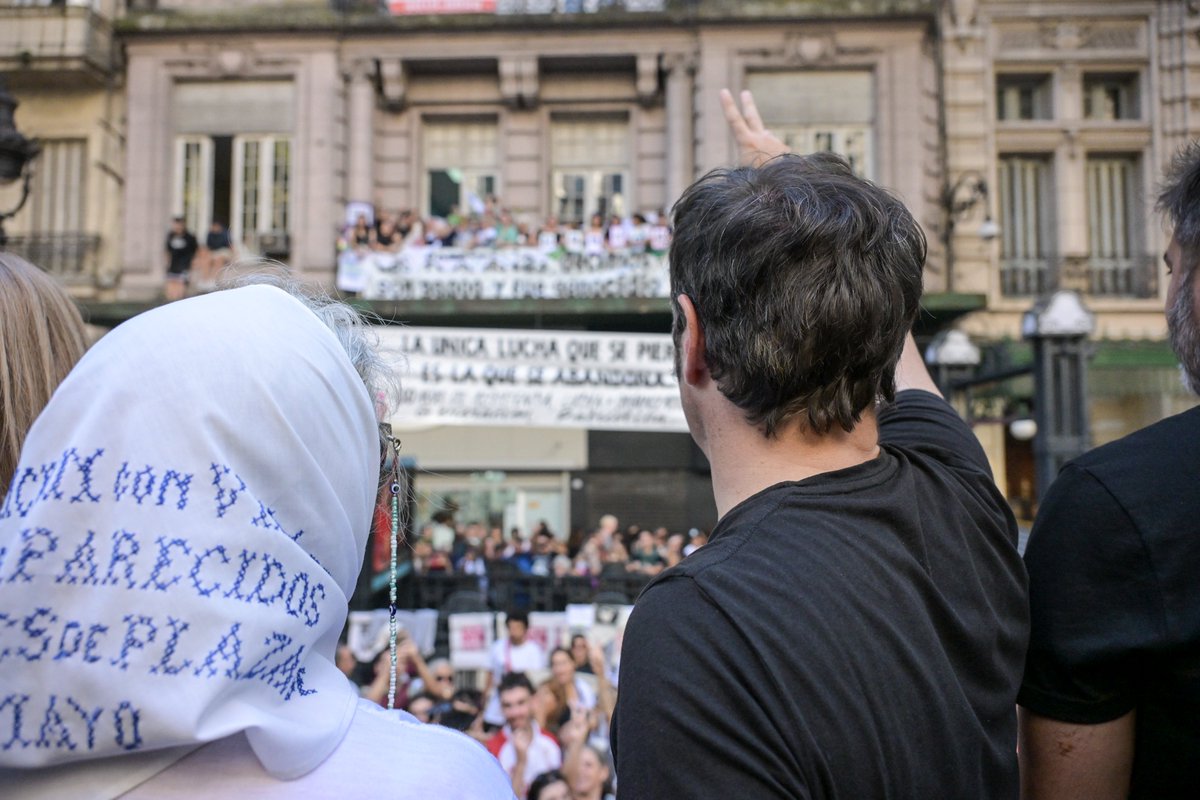 Axel Kicillof tweet media