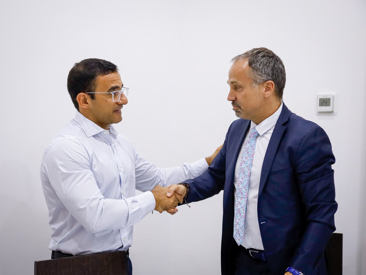 Hugo F. Kerguelen G. tweet media