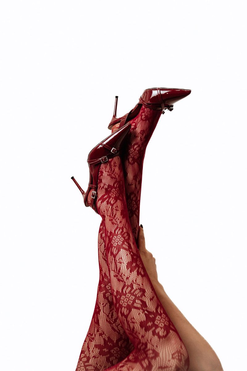 𝙢𝙚𝙧𝙪 tweet media