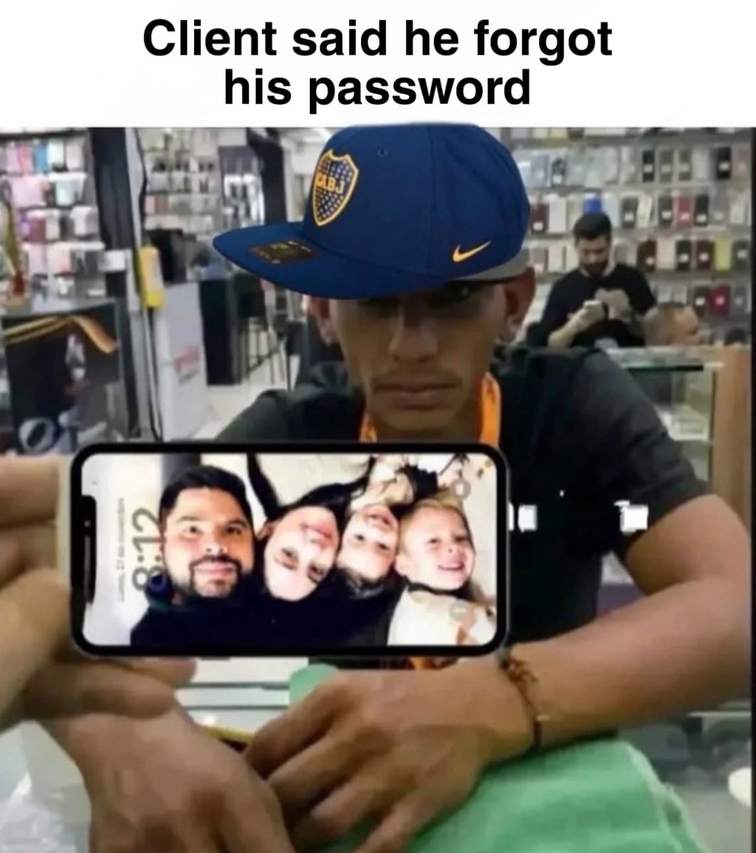 RetrAshado tweet media