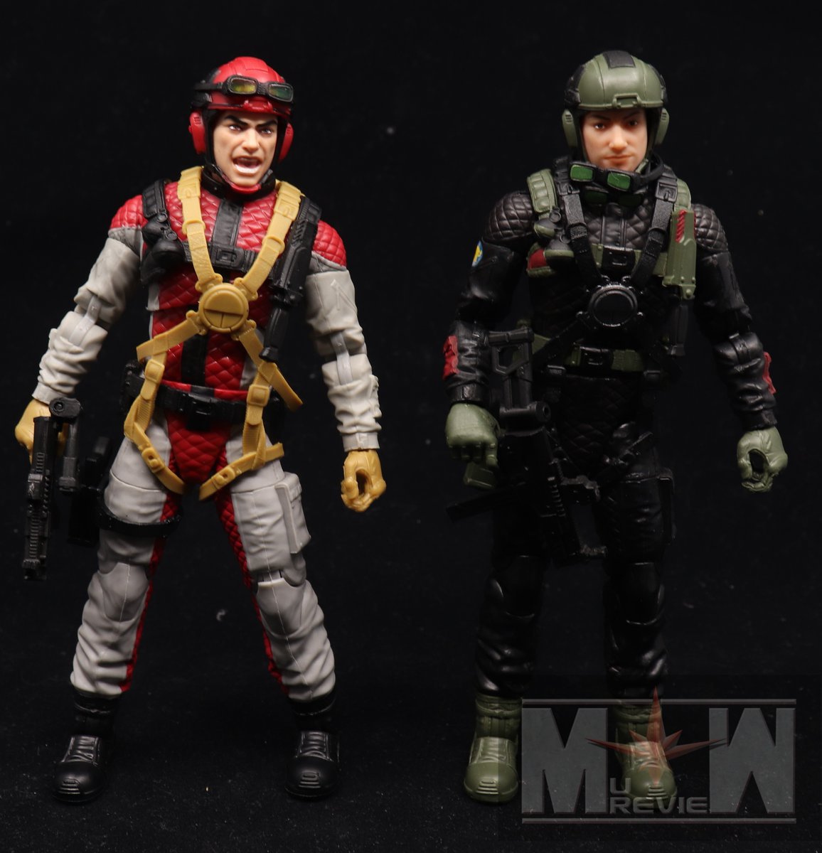 MUReview tweet media