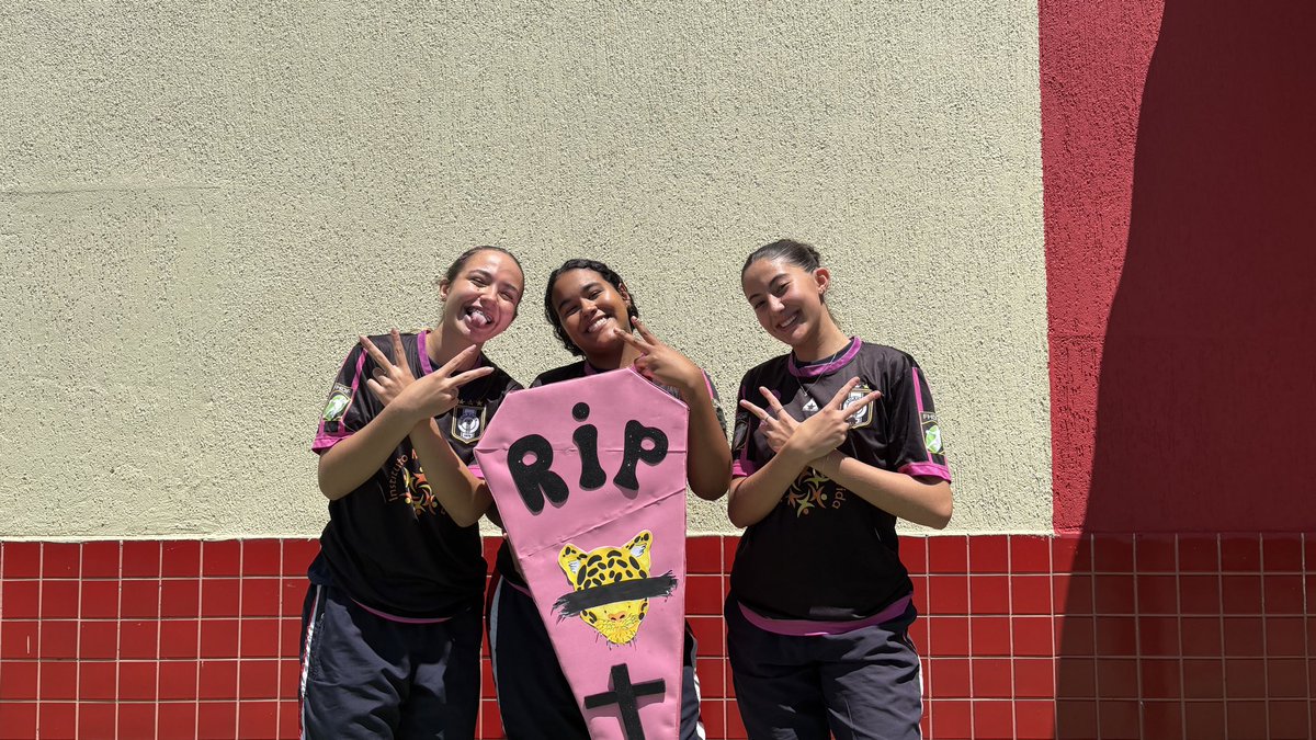 Mariana oli tweet media