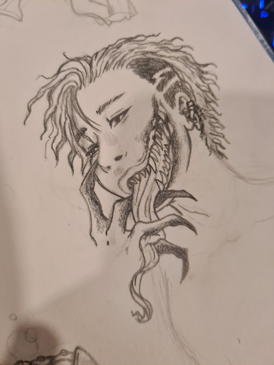 ⋆✴ • 𝚋𝚎𝚌𝚌𝚊 • ✴⋆ SH BDAY ♥ tweet media