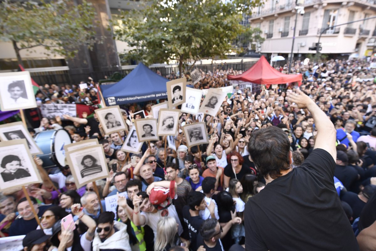Kicillofok's tweet photo. A 50 años, la lucha es también contra las políticas de persecución: en la Argentina, después de todo lo que pasó, vuelve a haber presas y presos políticos. Basta de persecución: @CFKArgentina es inocente. https://t.co/yg8X0Eqtk9