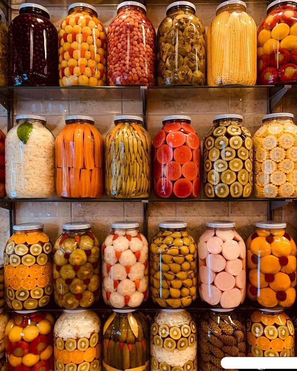 (3/7) Second: Radical Sustainability (Zero Waste). Vegetable trimmings, herb stems, even fruit scraps... Fermentation upcycles them into complex sauces (Garums) or fermented powders that elevate your dishes while slashing food waste. # 🇸🇾 #Syria
