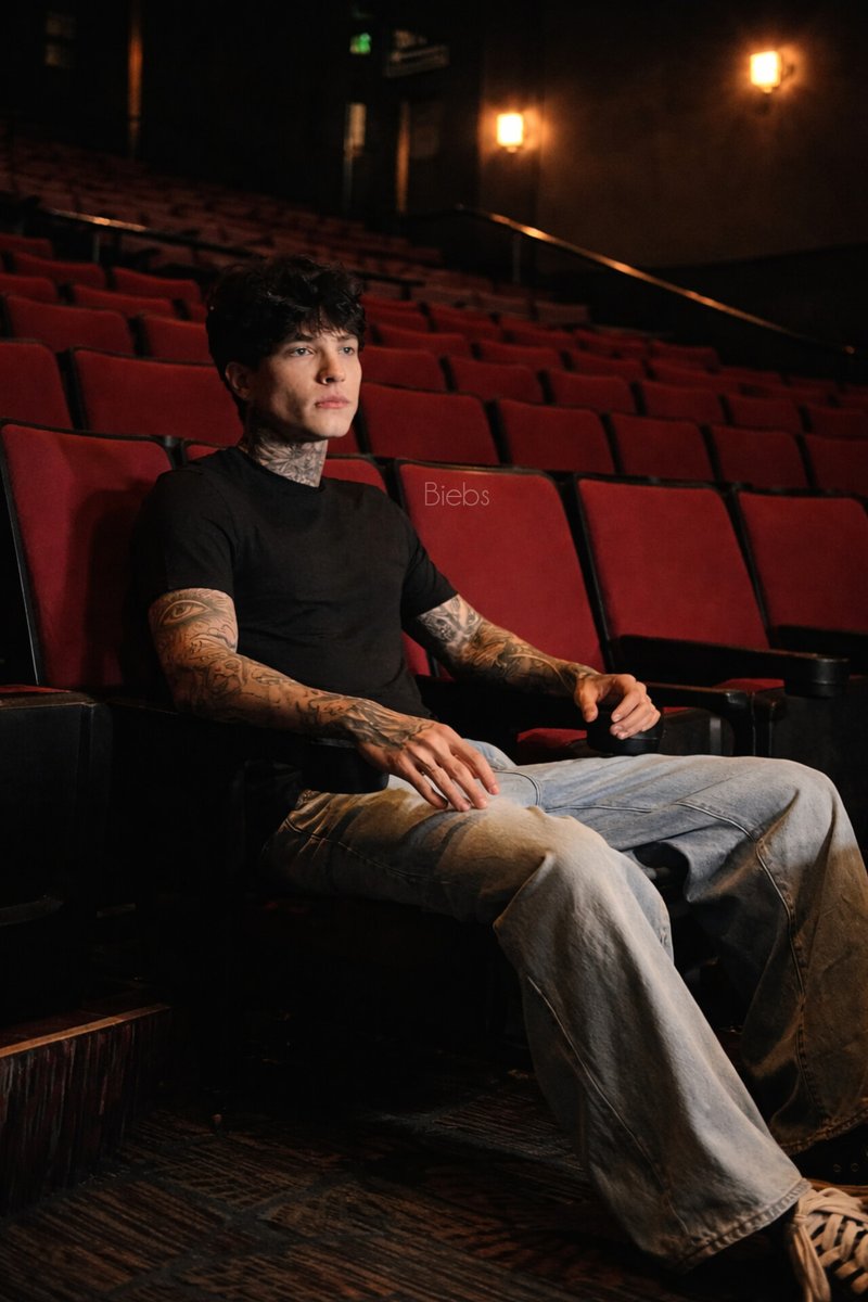 Biebs ᥫ᭡ tweet media