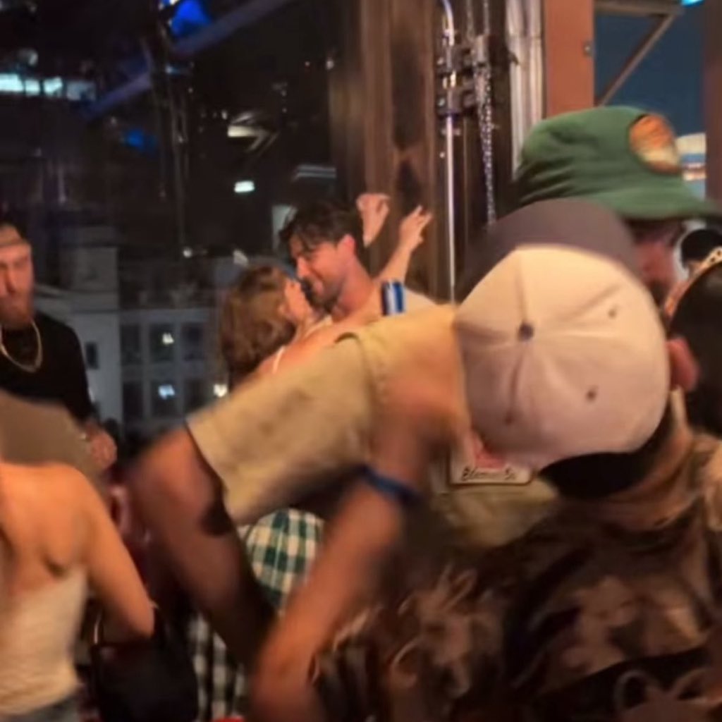 yeli, 🇵🇷 𓏲★ tweet media