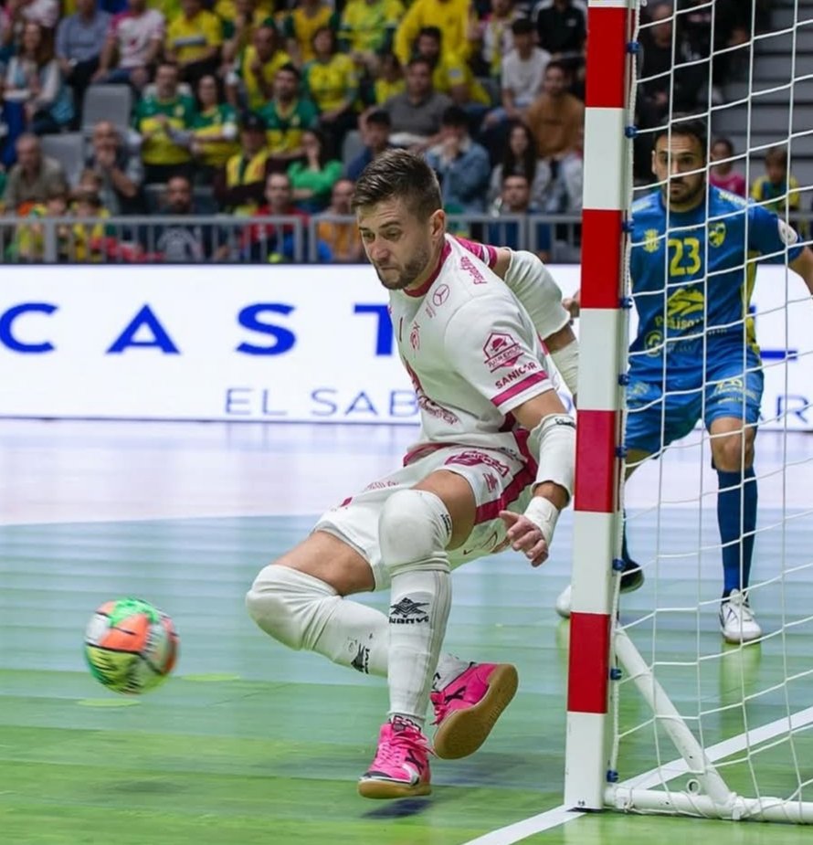 Pedro Cuadra tweet media